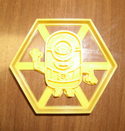 6x Despicable Me Minion Fondant Cutter Cupcake Topper 1.75 IN USA FD431