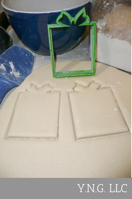 Present Christmas Gift Holiday Birthday Cookie Cutter Special Occasion USA PR176