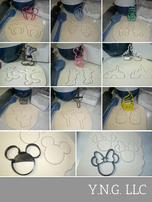 Disney Parks Mickey and Minnie Set of 11 Cookie Cutters USA PR1476