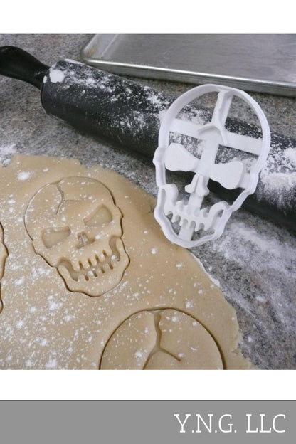 Cracked Skull Halloween Scary Holiday Cookie Cutter Baking Tool USA PR114