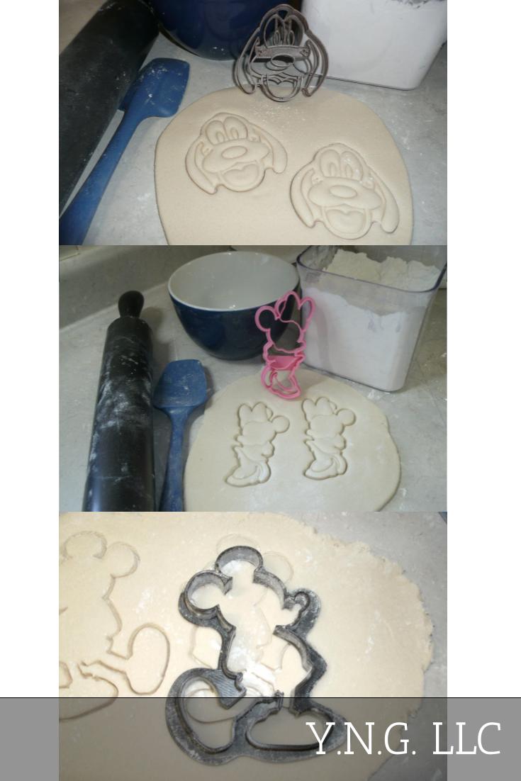 Mickey And Minnie Mouse With Pluto The Pup Set Of 3 Cookie Cutters USA PR1413