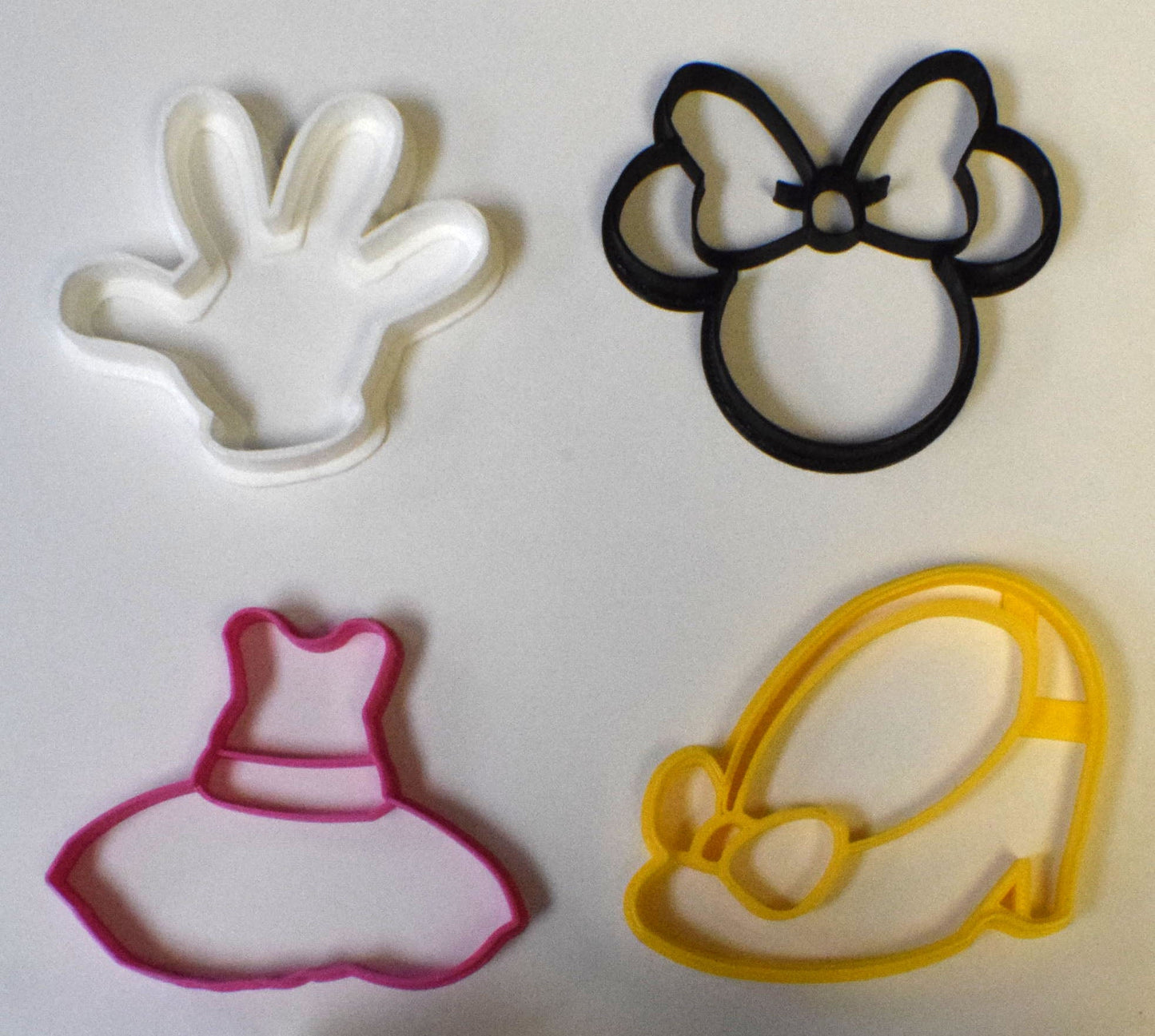 Minnie Mouse Cartoon Character Set of 4 Cookie Cutters Made In USA PR533