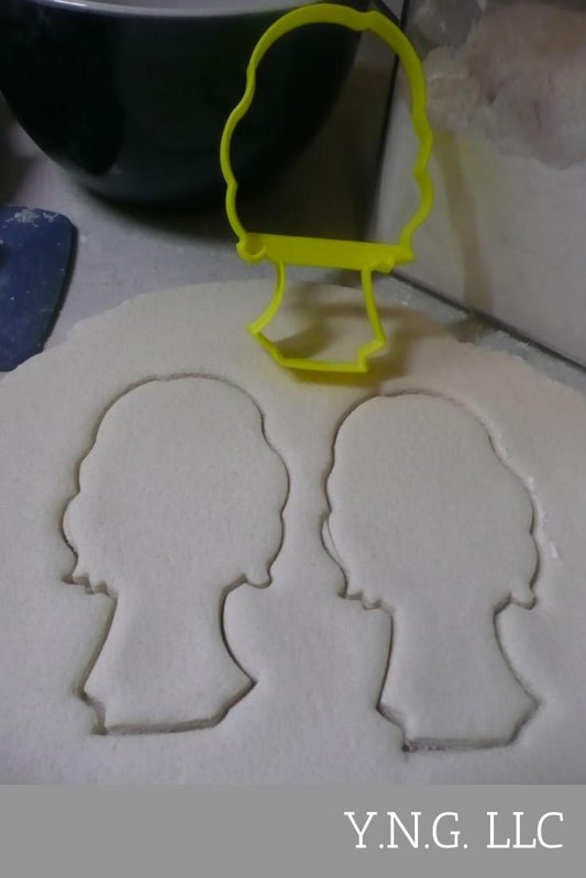 Sarah Full Body Outline Hocus Pocus Halloween Movie Cookie Cutter USA PR3062