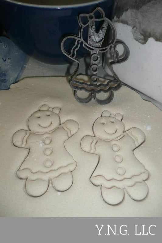 Gingerbread Girl With Dress And Bow Details Christmas Cookie Cutter USA PR3212