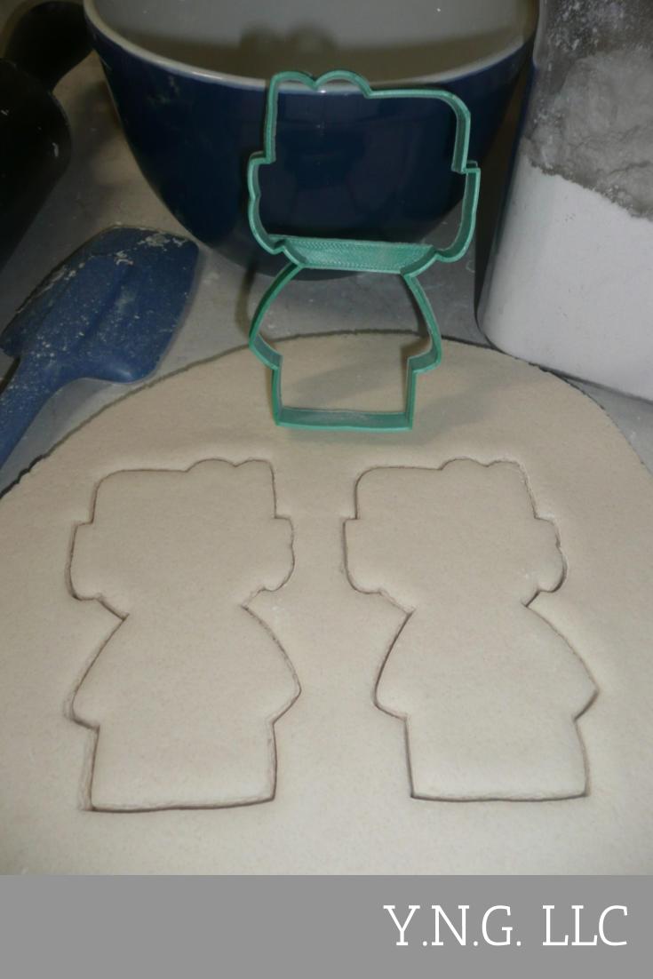 Kids Costumes Outlines Trick Treat Halloween Set Of 5 Cookie Cutters USA PR1387