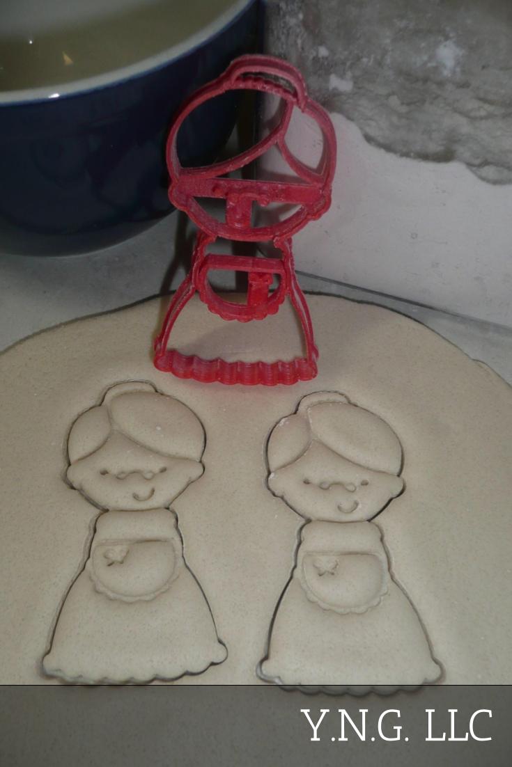 Mrs Claus With Details Dress Apron Santa Wife Christmas Cookie Cutter USA PR3265