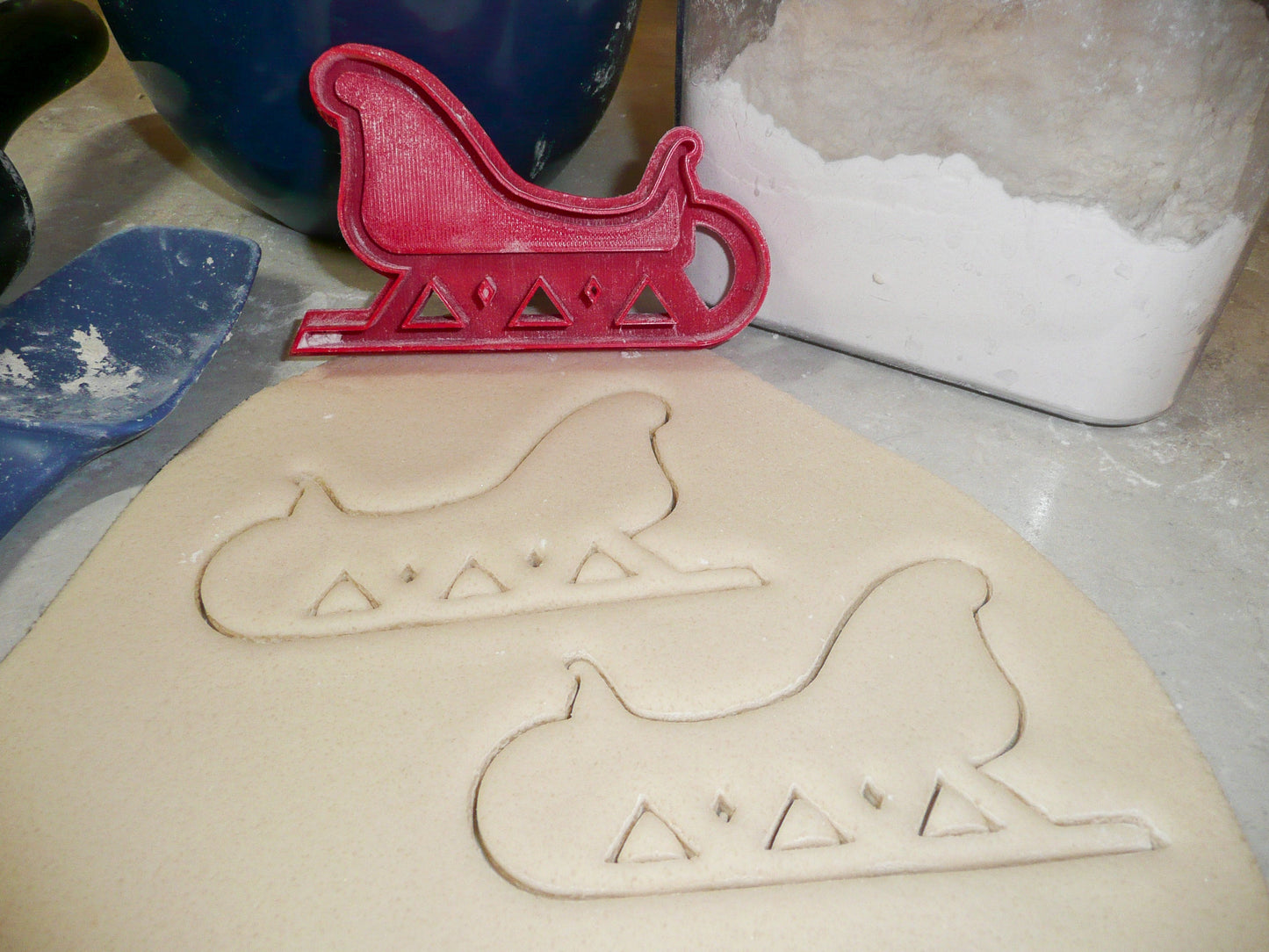 Santa Sleigh Christmas Holiday Winter Snow Ride Cookie Cutter USA PR180