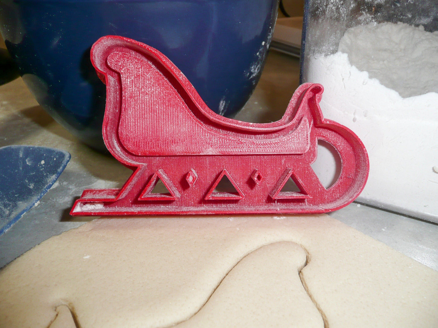 Santa Sleigh Christmas Holiday Winter Snow Ride Cookie Cutter USA PR180