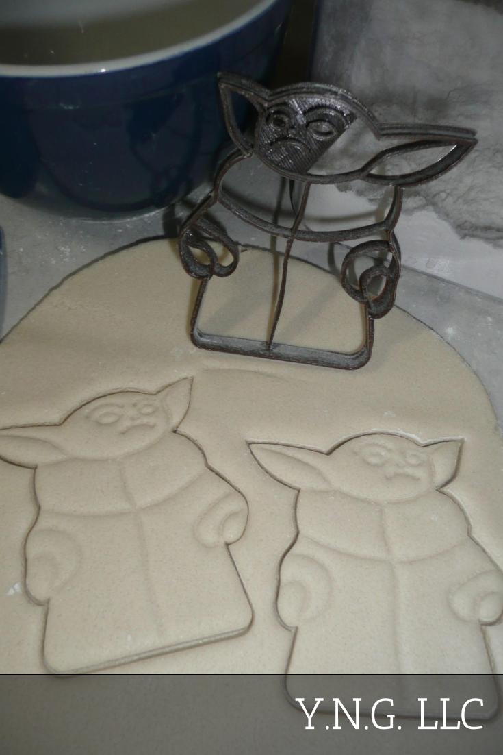 Baby Yoda Adorable Space Child Pose 2 Star Wars Cookie Cutter USA PR3322