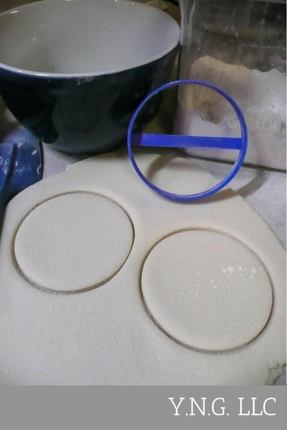 Round Circle Shape 3 And One Half 3.5 Inch Diameter Cookie Cutter USA PR3044