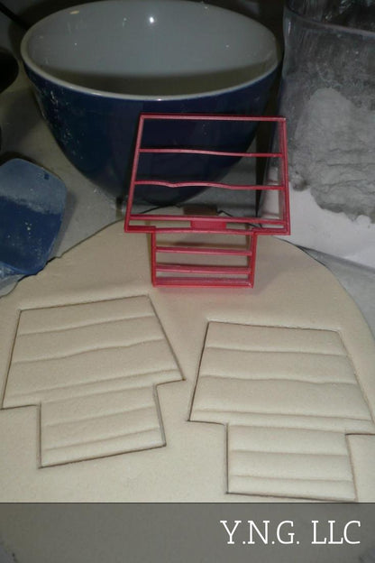 Snoopy Dog House Doghouse Peanuts Comic Cartoon Cookie Cutter USA PR3358