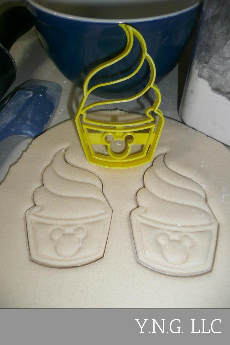 Mickey Mouse Pineapple Whip Frozen Dessert Snack Food Cookie Cutter USA PR3306