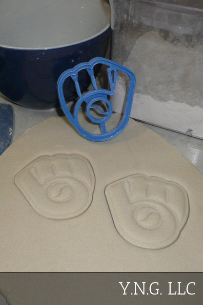 Milwaukee Brewers MLB Baseball Team Logo Set Of 7 Cookie Cutters USA PR1232