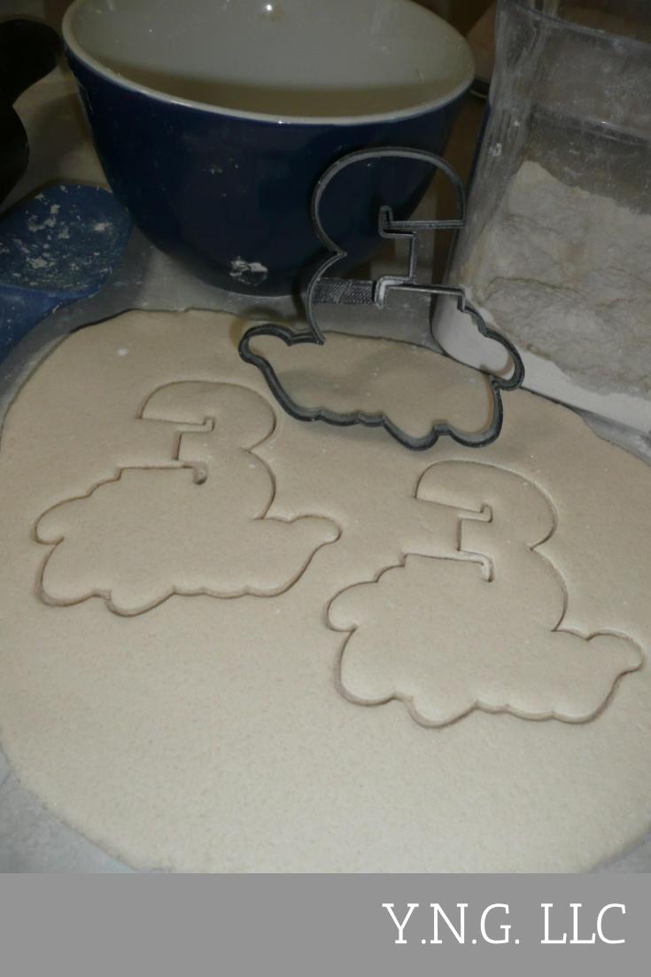 Number Three 3 Outline Fancy Word Birthday Anniversary Cookie Cutter USA PR3003