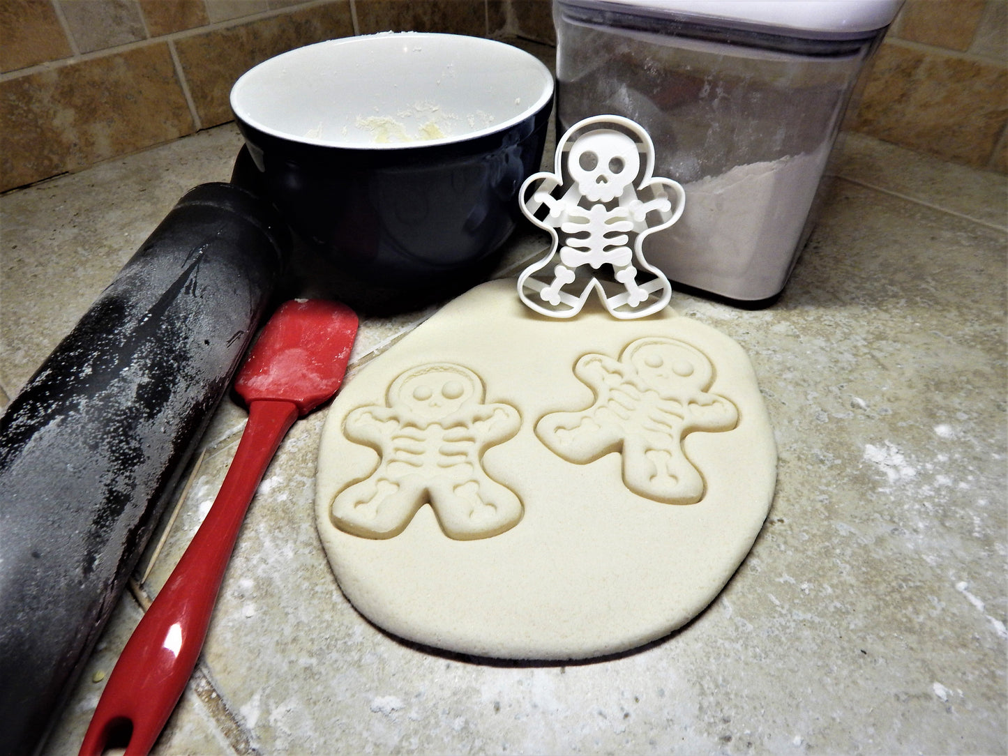 Gingerbread Skeleton Man Body Bone Bones Halloween Party Cookie Cutter USA PR113