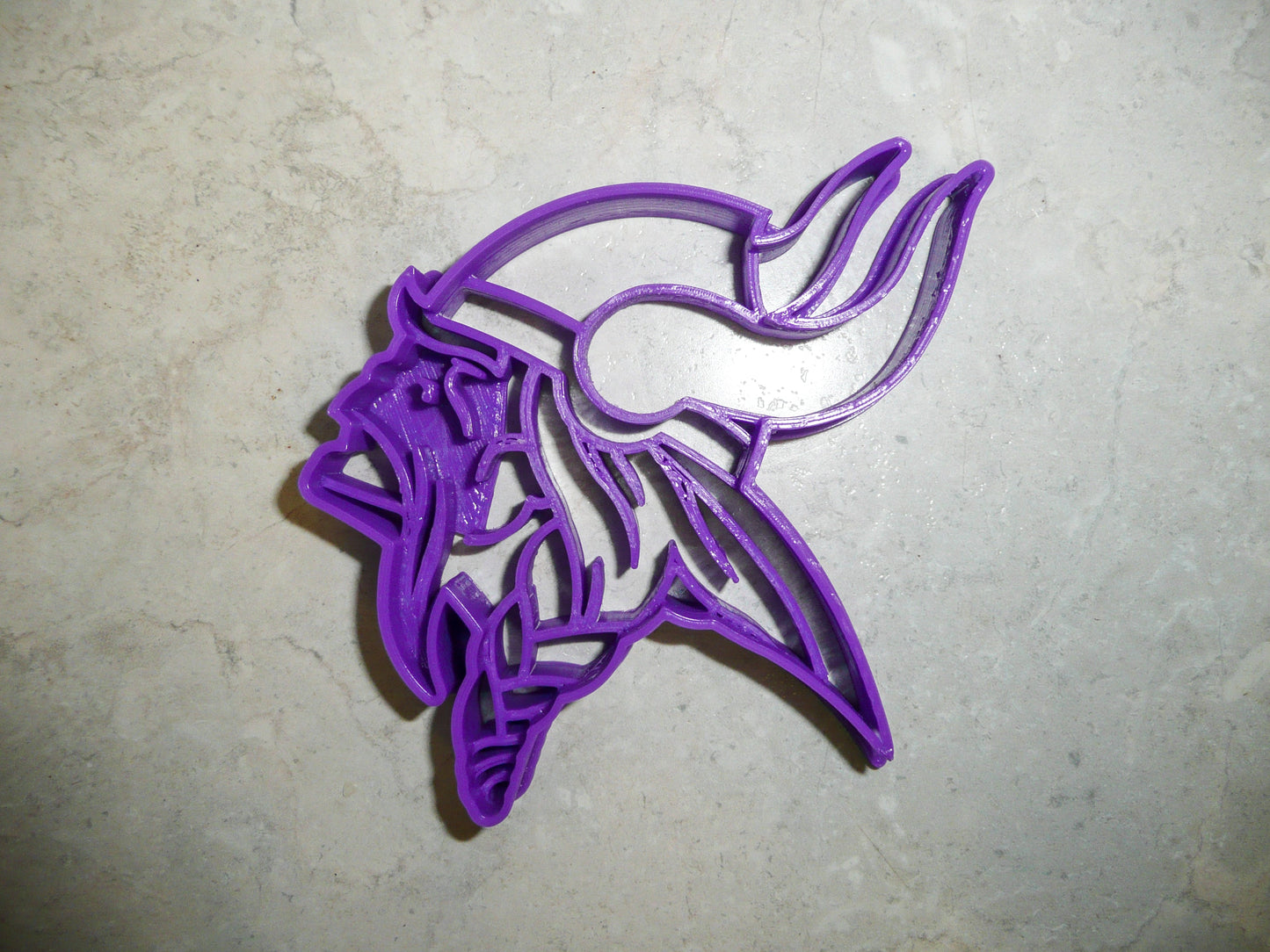 6x Minnesota Vikings Fondant Cutter Cupcake Topper Size 1.75" USA FD970