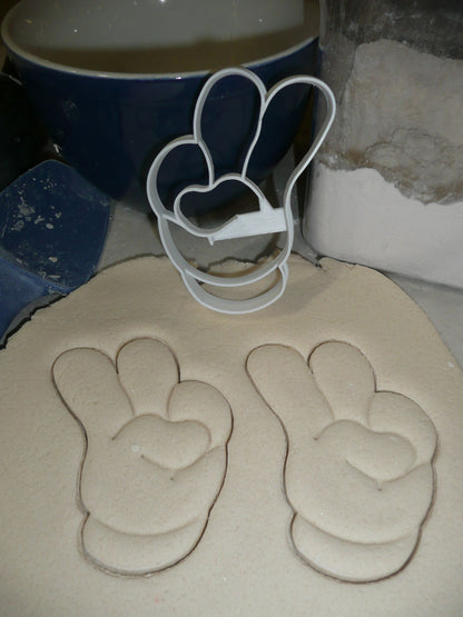 Mickey Minnie Counting Glove One Through Four Set Of 4 Cookie Cutters USA PR1334