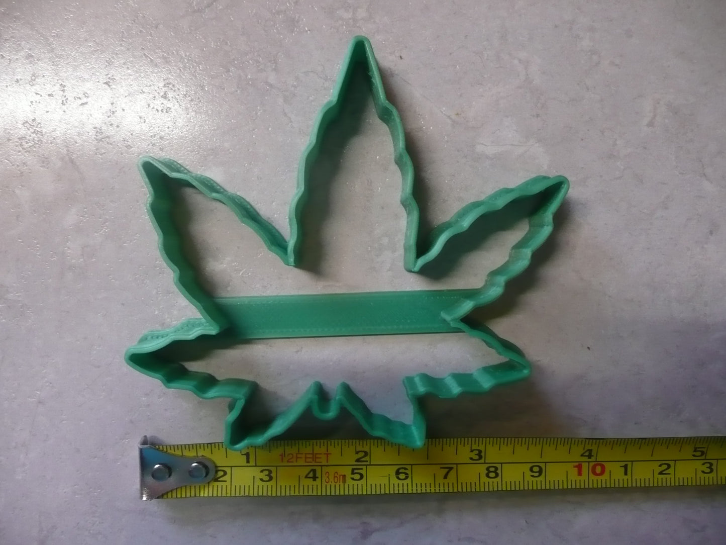 Cannabis Marijuana Hemp Fan Leaf 3.5 Inch Outline Cookie Cutter USA PR3041
