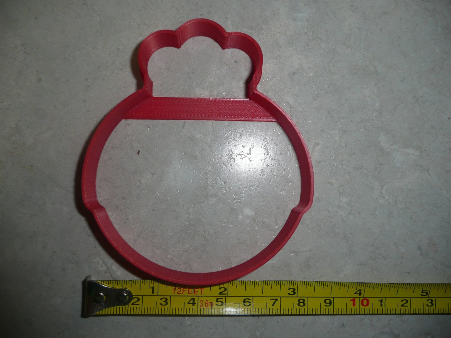 Santa And Mrs Claus Round Faces Outlines Set Of 2 Cookie Cutters USA PR1542