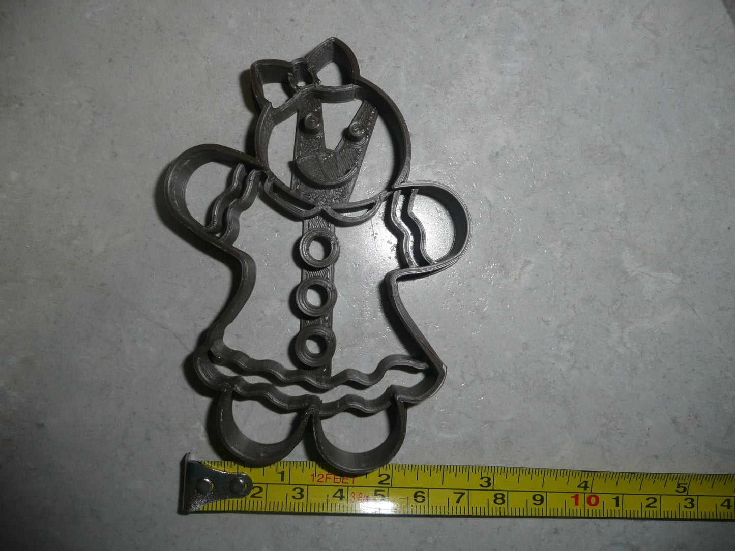 Gingerbread Girl With Dress And Bow Details Christmas Cookie Cutter USA PR3212