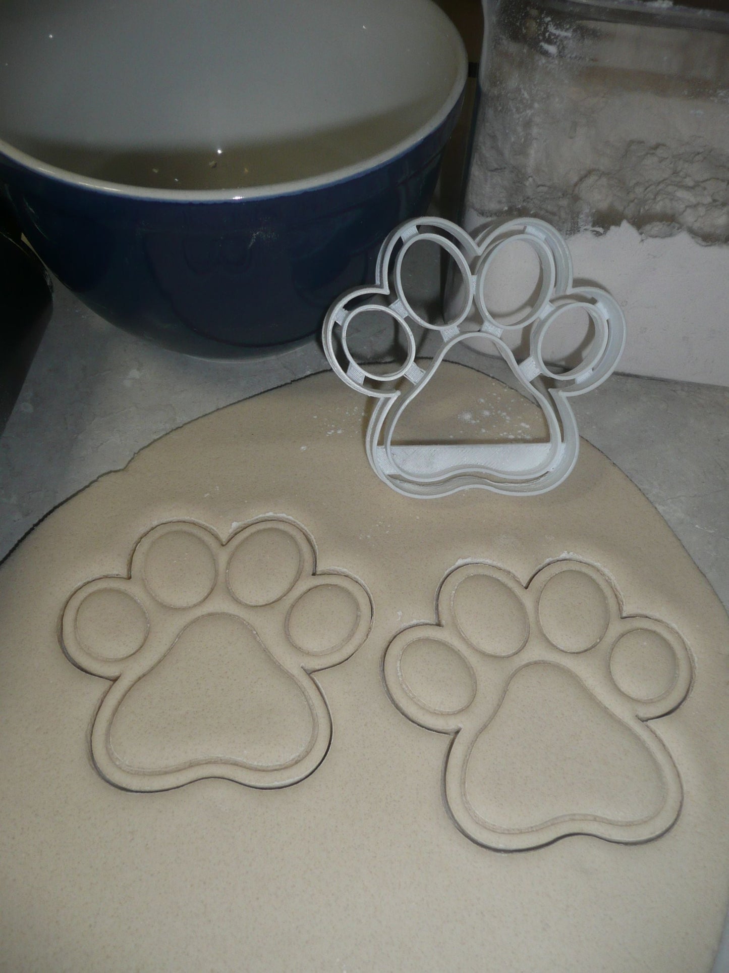Large Paw Print Dog Cat Wolf Coyote Bobcat Cougar Cookie Cutter USA PR3216