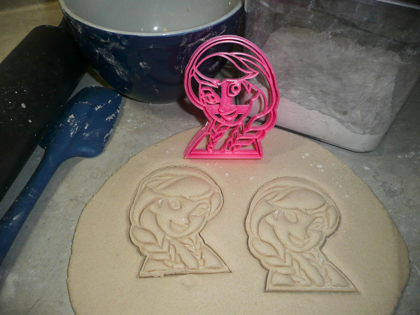 Anna Face Princess Sister Of Elsa Frozen Kids Movie Cookie Cutter USA PR3273