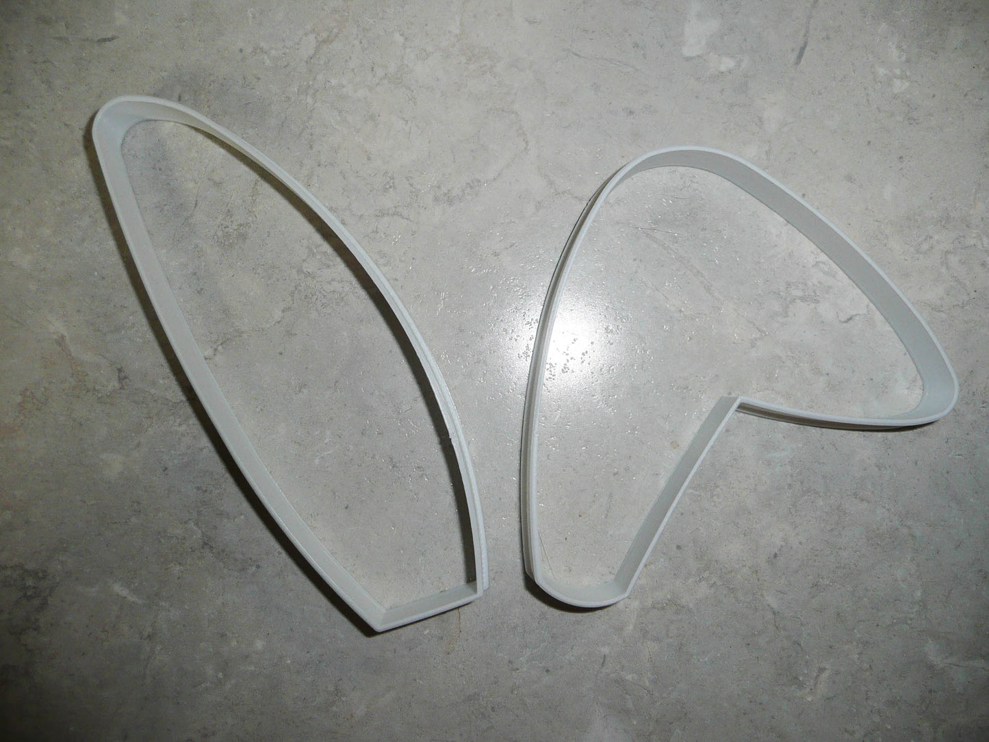 Bunny Rabbit Floppy Ear Ears Outline Set Of 2 Easter Cookie Cutters USA PR3057