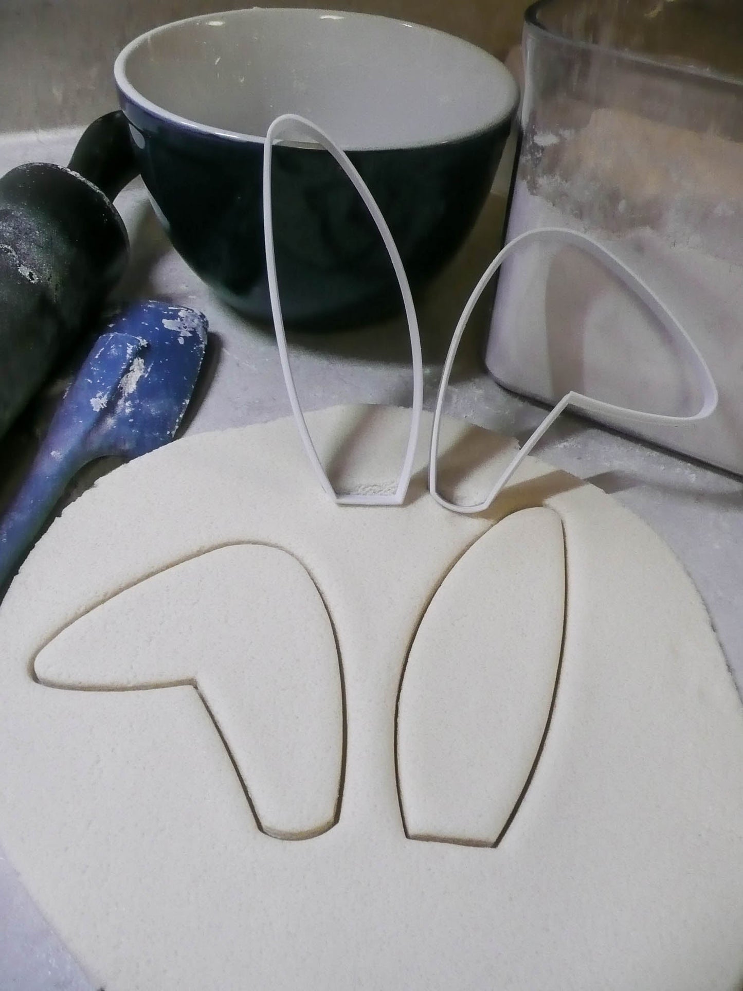 Bunny Rabbit Floppy Ear Ears Outline Set Of 2 Easter Cookie Cutters USA PR3057