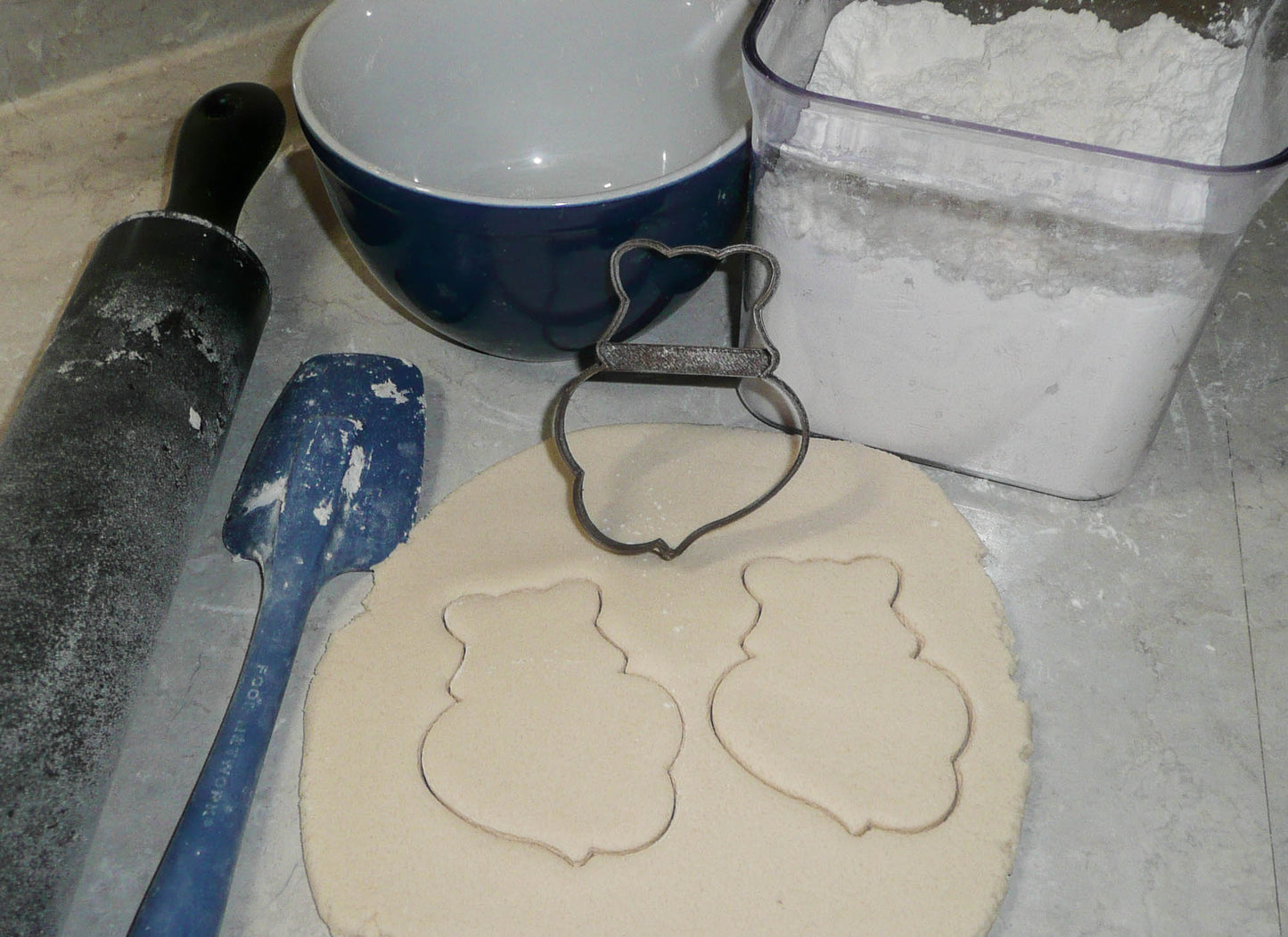 Fox Holding Heart Outline Valentine Baby Shower Cookie Cutter USA PR3164