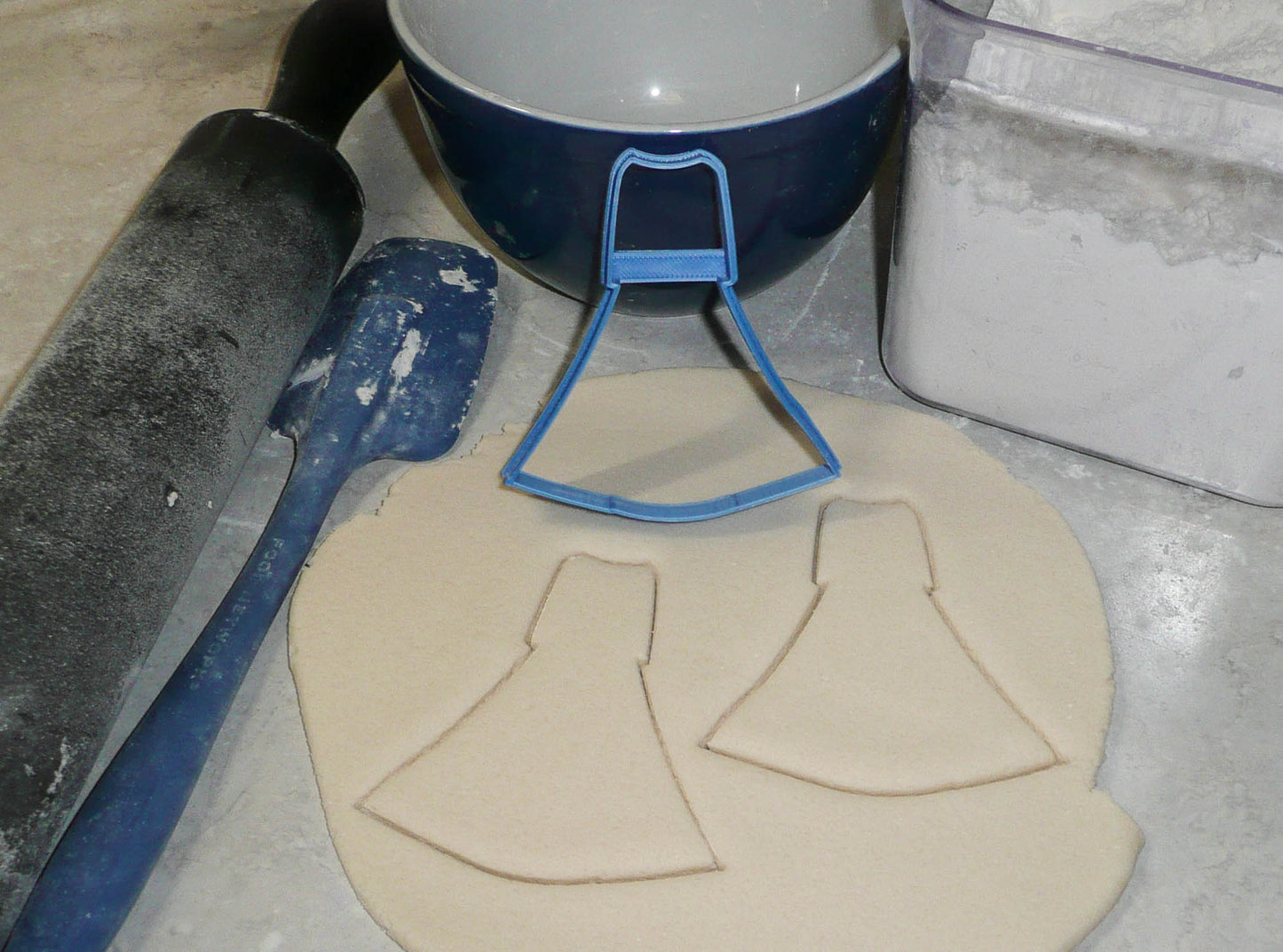 Queen Elsa Princess Dress Outline Frozen Cartoon Movie Cookie Cutter USA PR3235