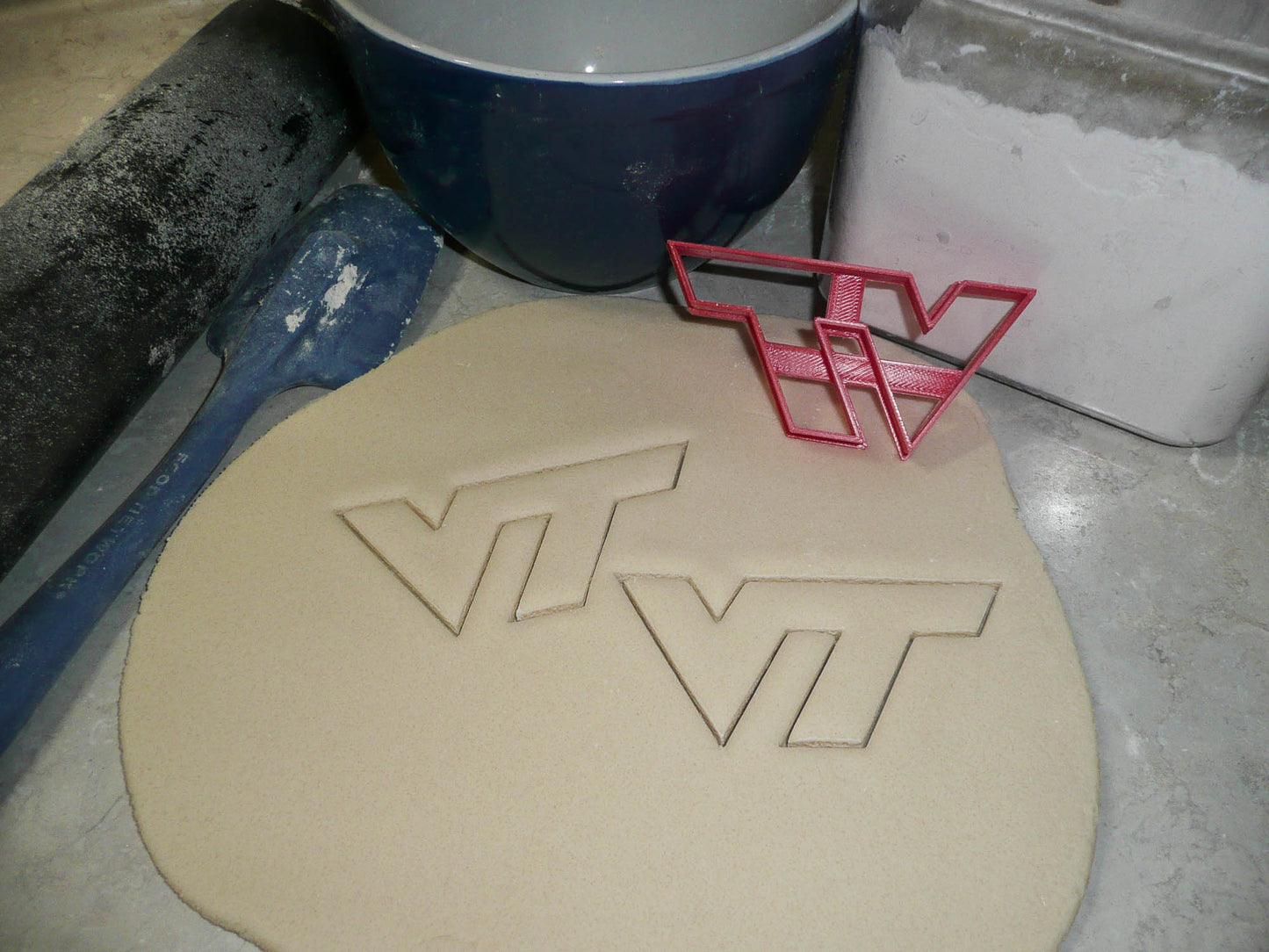 Virginia Tech University VT Letters Sports Athletics Cookie Cutter USA PR3283