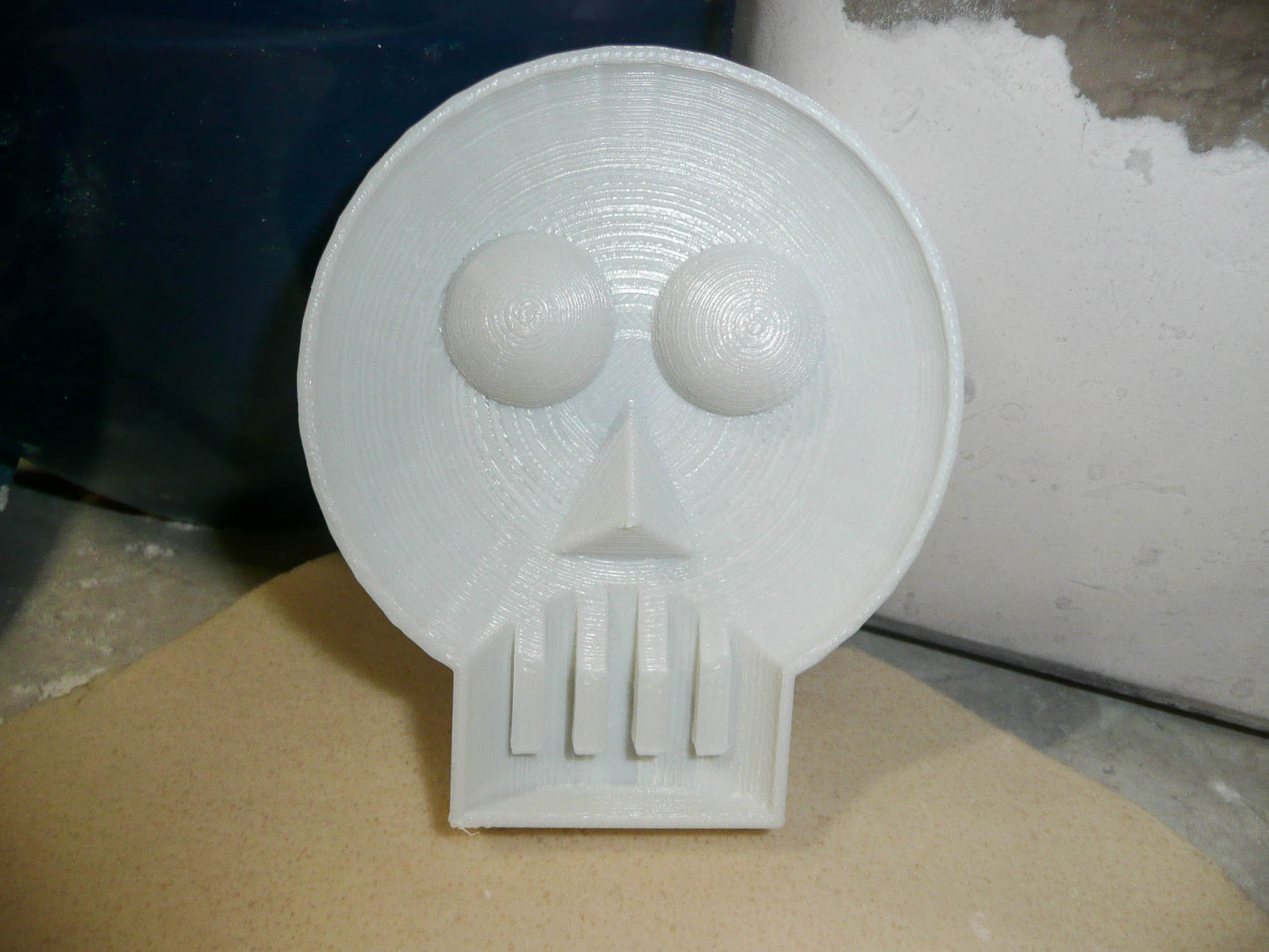 Skull Detailed Round Eyes Triangle Nose Day Of The Dead Cookie Cutter USA PR2141