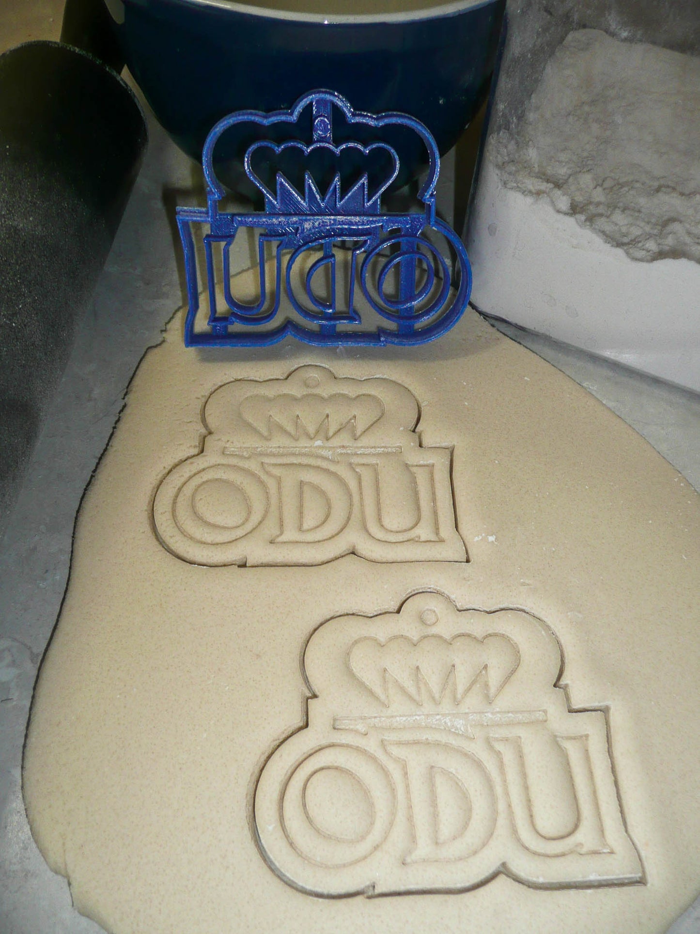 Old Dominion University ODU Letters Crown Cookie Cutter USA PR3279