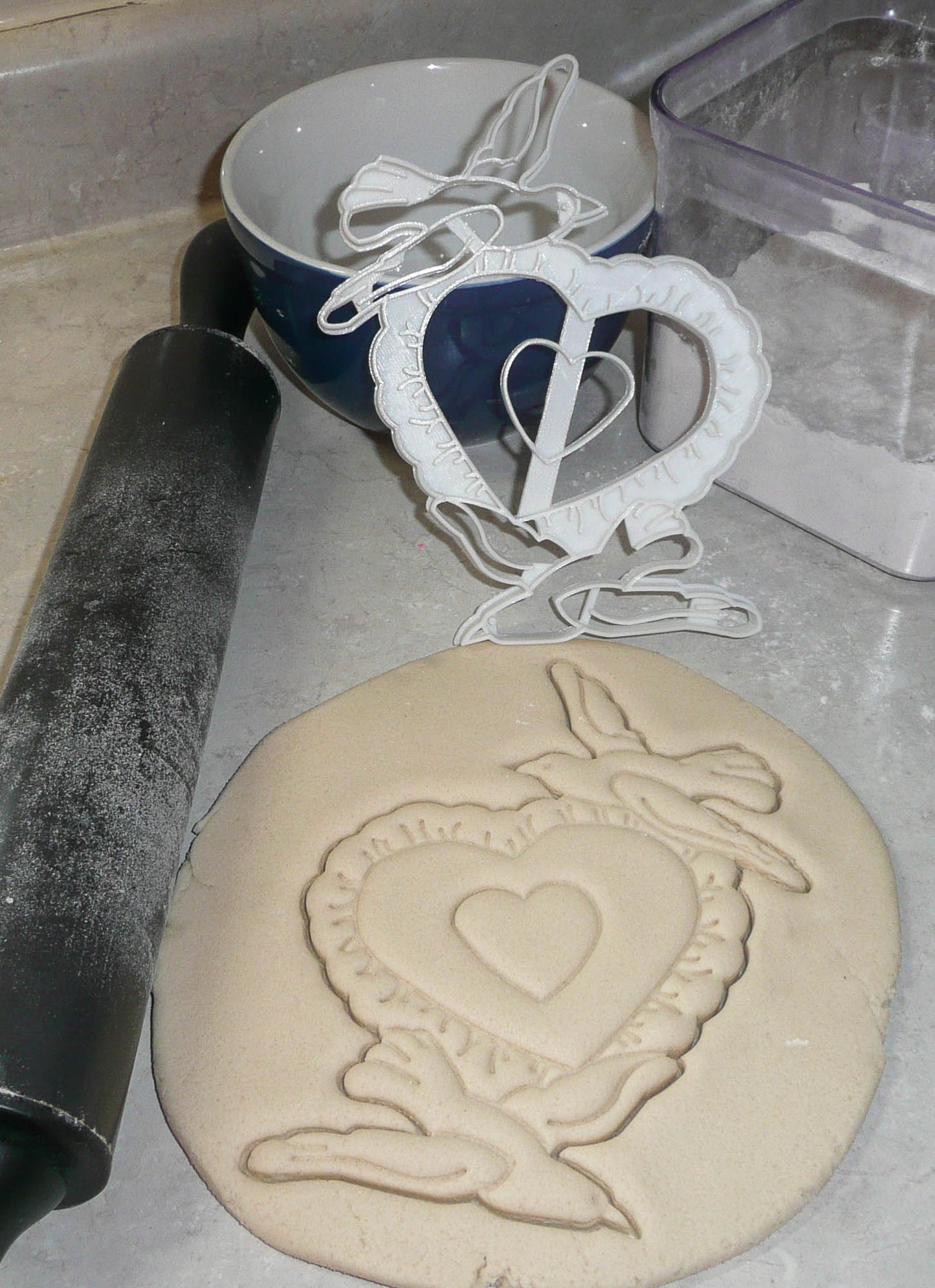 Dove Love Birds With Heart Wedding 7.5 Inch Pie Top Topper Cutter USA PR3318