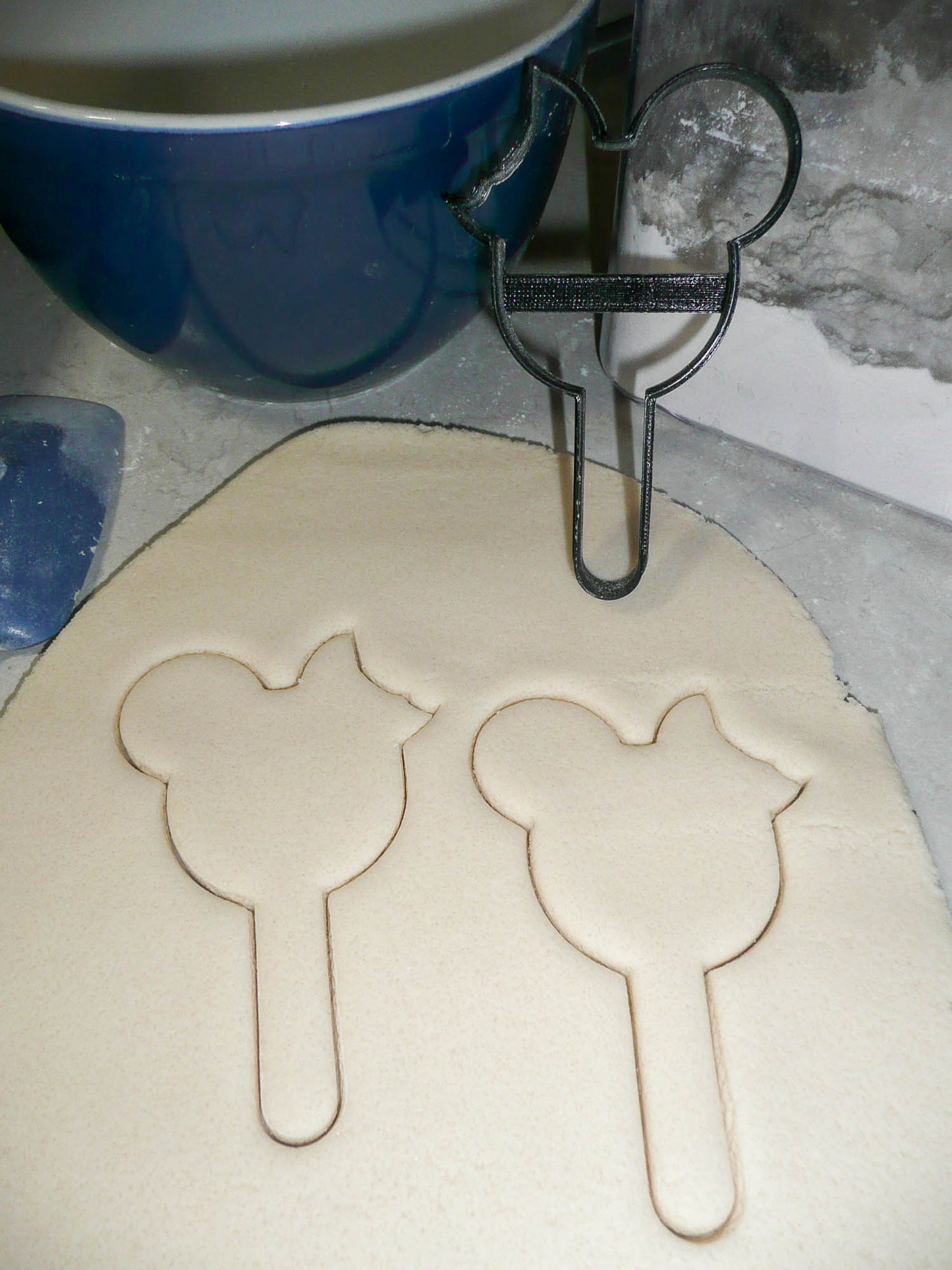 Mickey Mouse Head Ice Cream Bar With Bite Outline Cookie Cutter USA PR3307