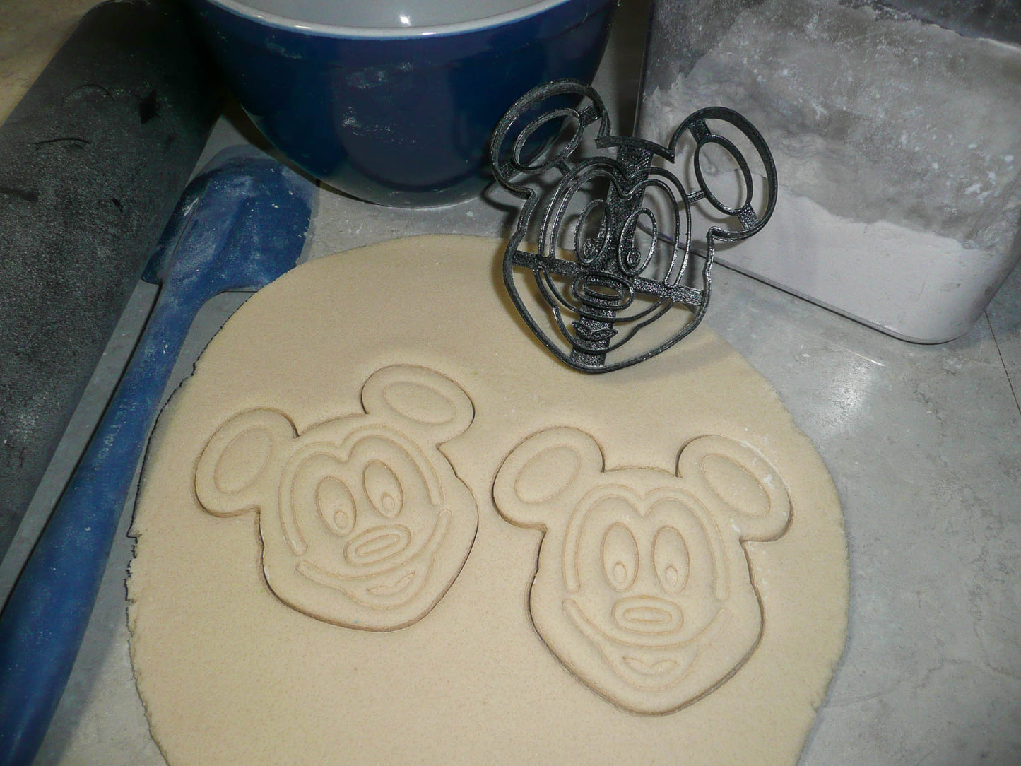 Disney Cruise Ship Family Vacation Set of 14 Cookie Cutters USA PR1511