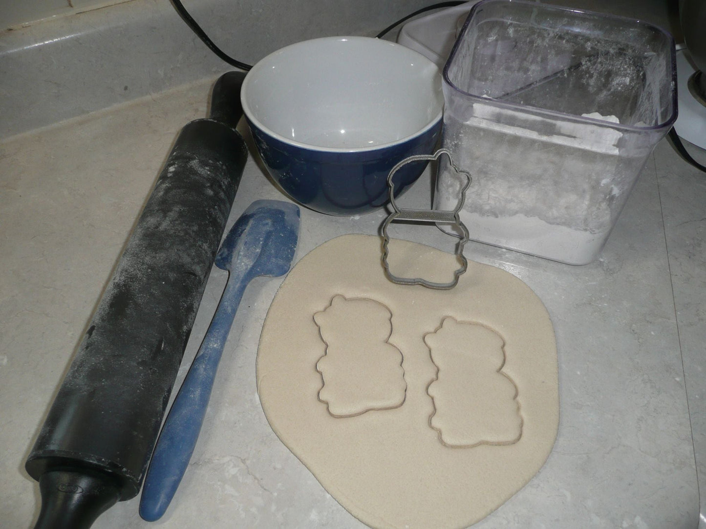 Gingerbread Girl with Bow Outline Christmas Cookie Cutter USA PR3143