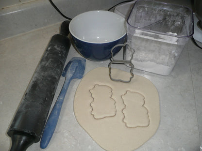 Gingerbread Girl with Bow Outline Christmas Cookie Cutter USA PR3143