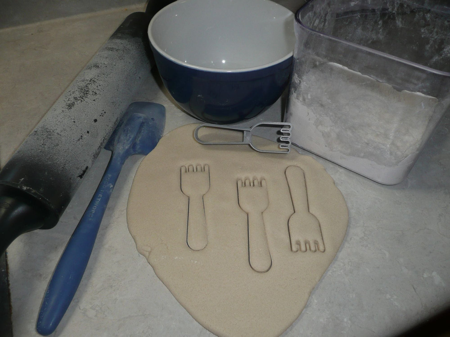 Fork Outline Flatware Cutlery Utensil Cookie Cutter Baking Tool USA PR3404