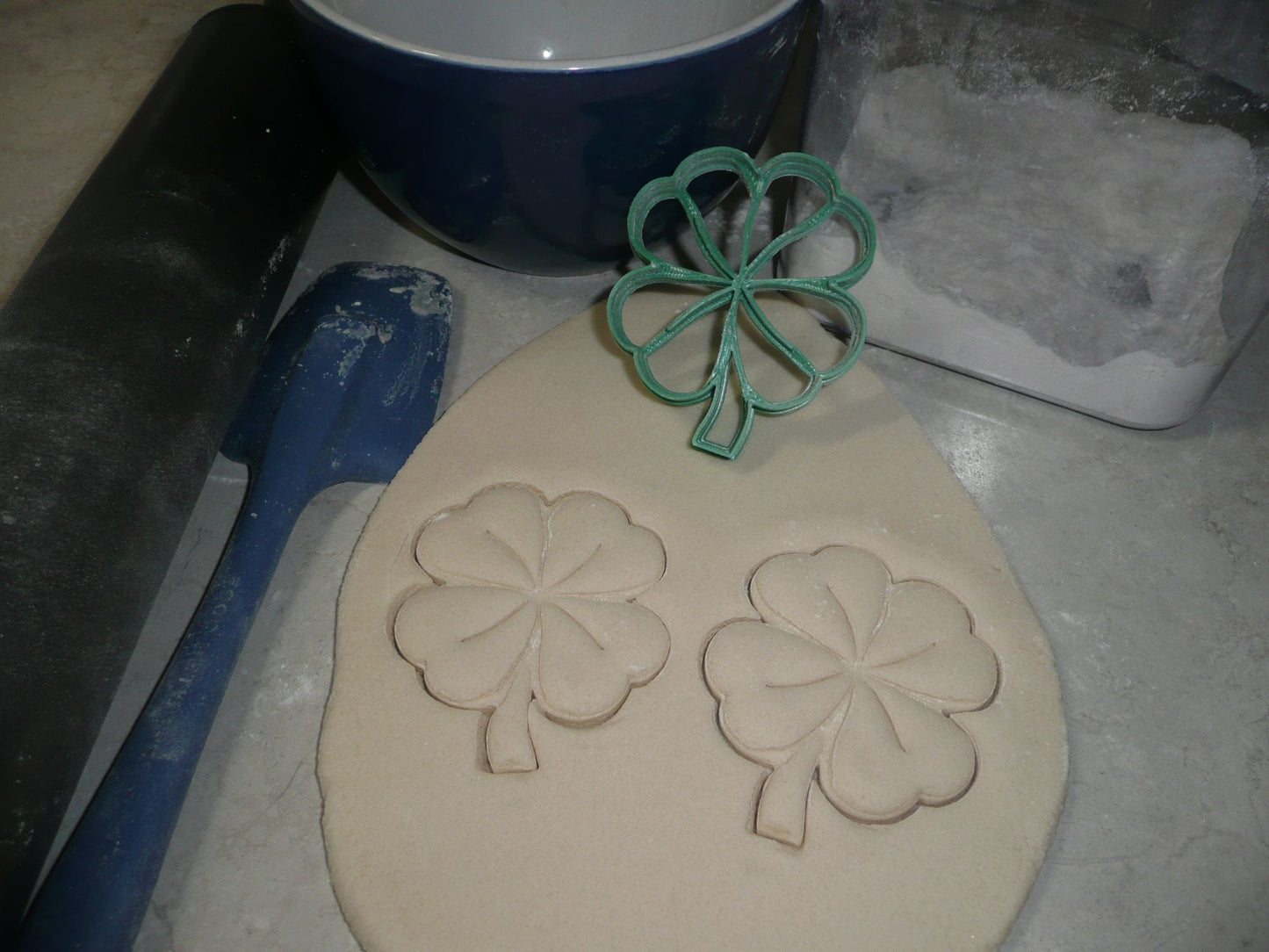 Cloverleaf Lucky 4 Leaf Clover Shamrock Good Luck Cookie Cutter USA PR2288