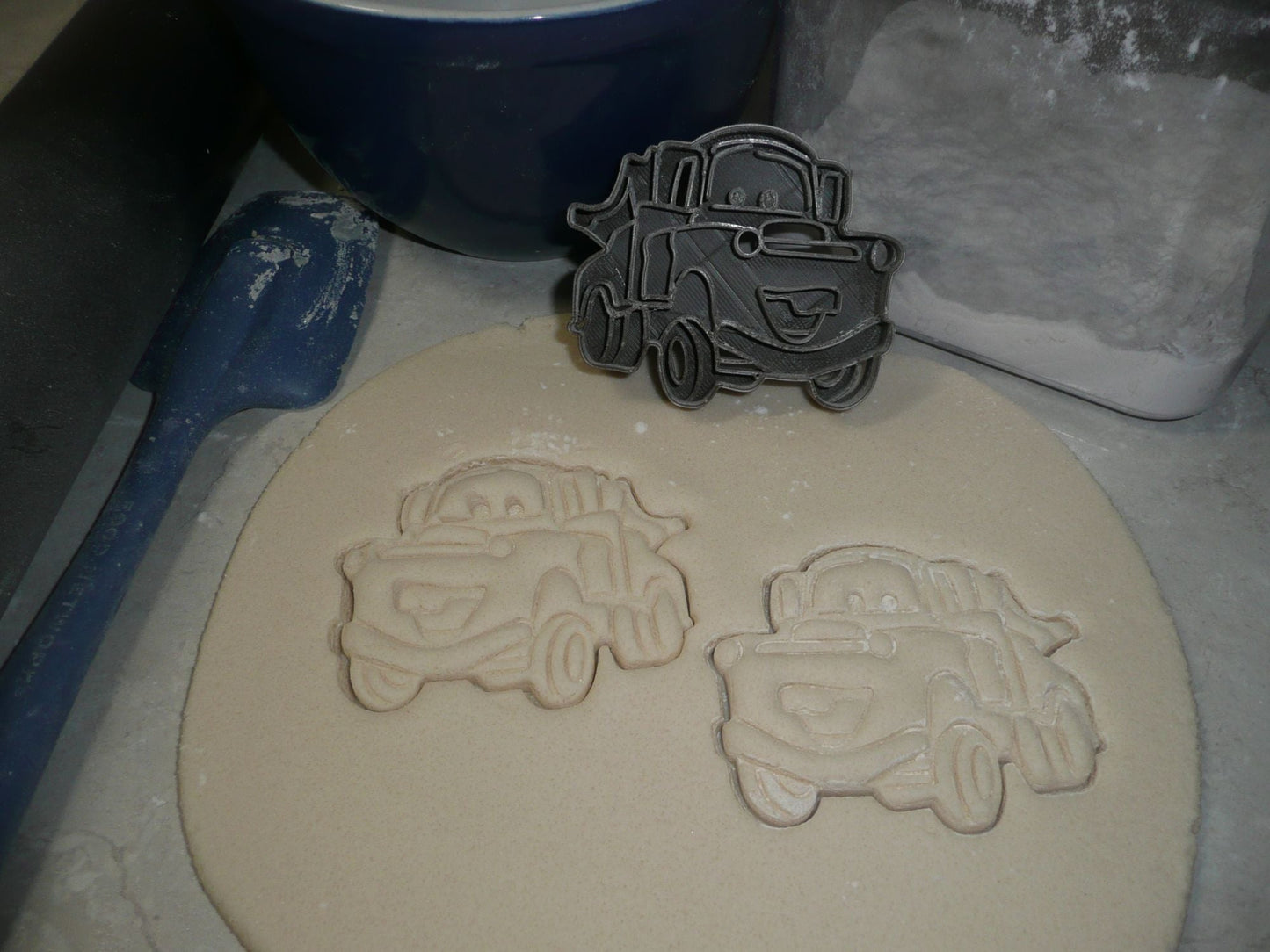 Tow Mater Truck Lightning McQueen Cars Cartoon Cookie Cutter USA PR3375