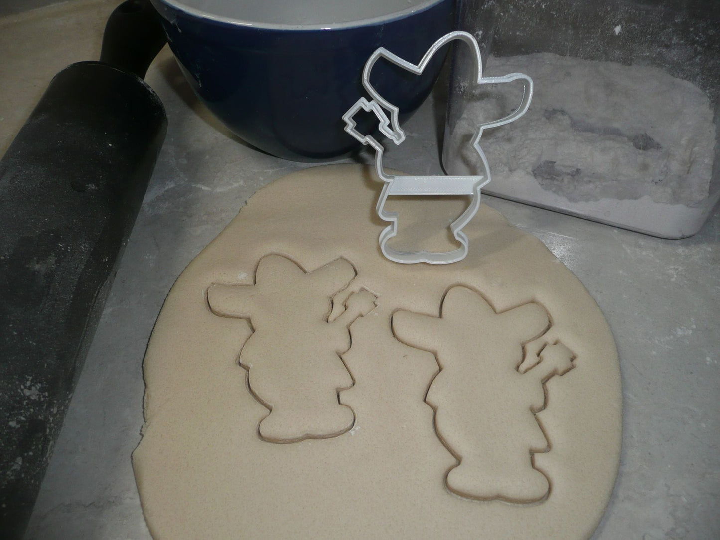Mariachi Guy Guitar Dia De Muertos Mexico Cookie Cutter USA PR3184