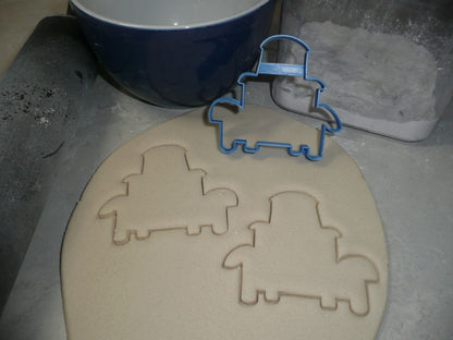 Little Blue Truck Childrens Book Set of 4 Cookie Cutters USA PR1501