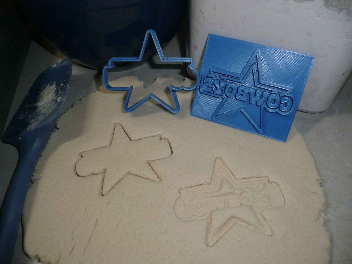 Dallas Cowboys Cookie Stamp and Outline Cutter Set of 2 Made in USA PR3192