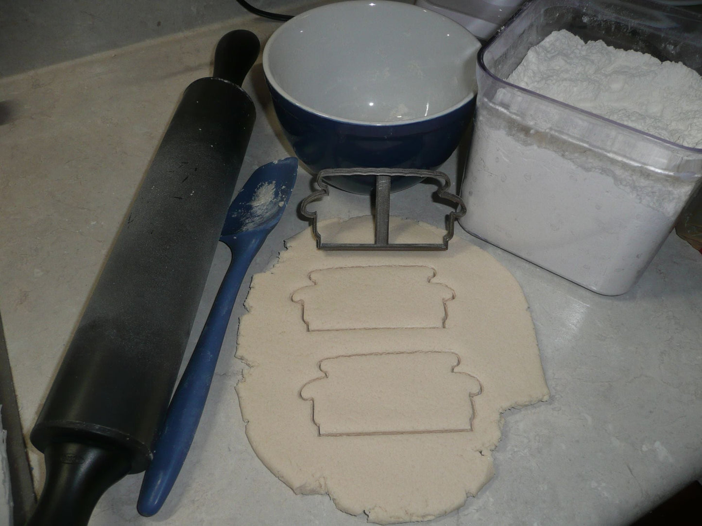 Couch Outline Central Perk Coffee Shop Cookie Cutter USA PR3424