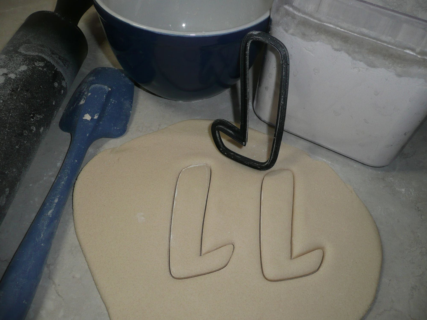 Letter L Uppercase Fancy Stylized Font Alphabet Cookie Cutter USA PR3339