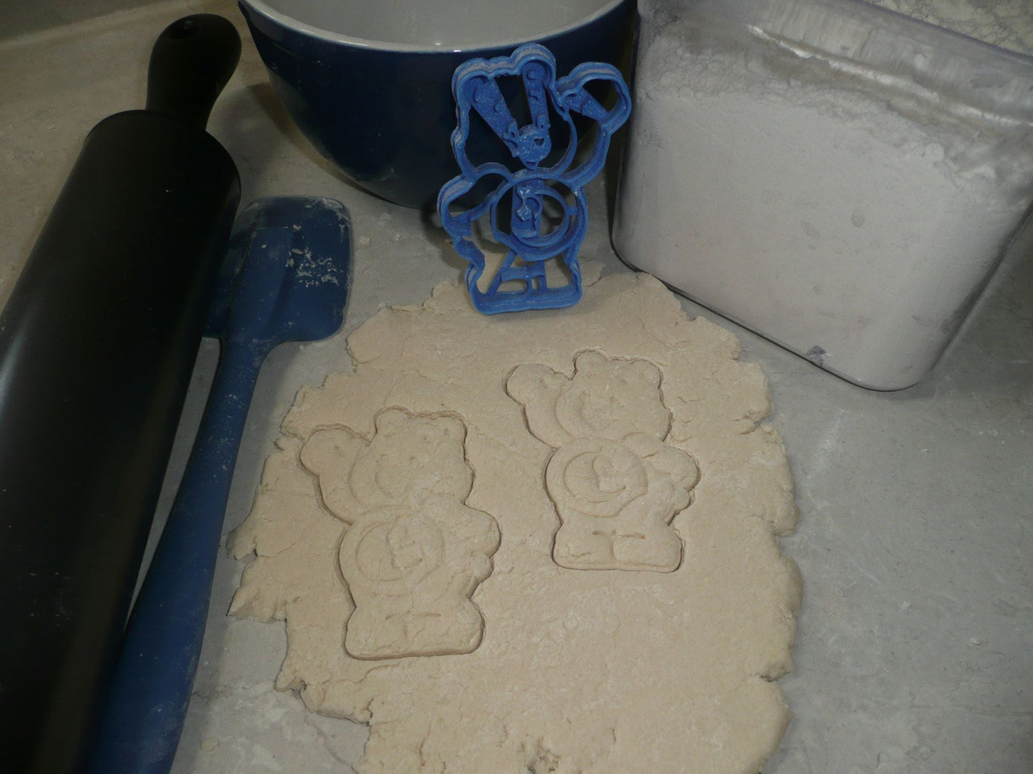 Bedtime Bear Blue Sleeping Crescent Moon Care Bears Cookie Cutter USA PR3984