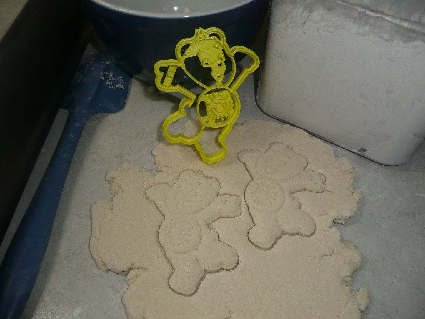 Funshine Bear Yellow Sunshine Care Bears Cookie Cutter USA PR3987