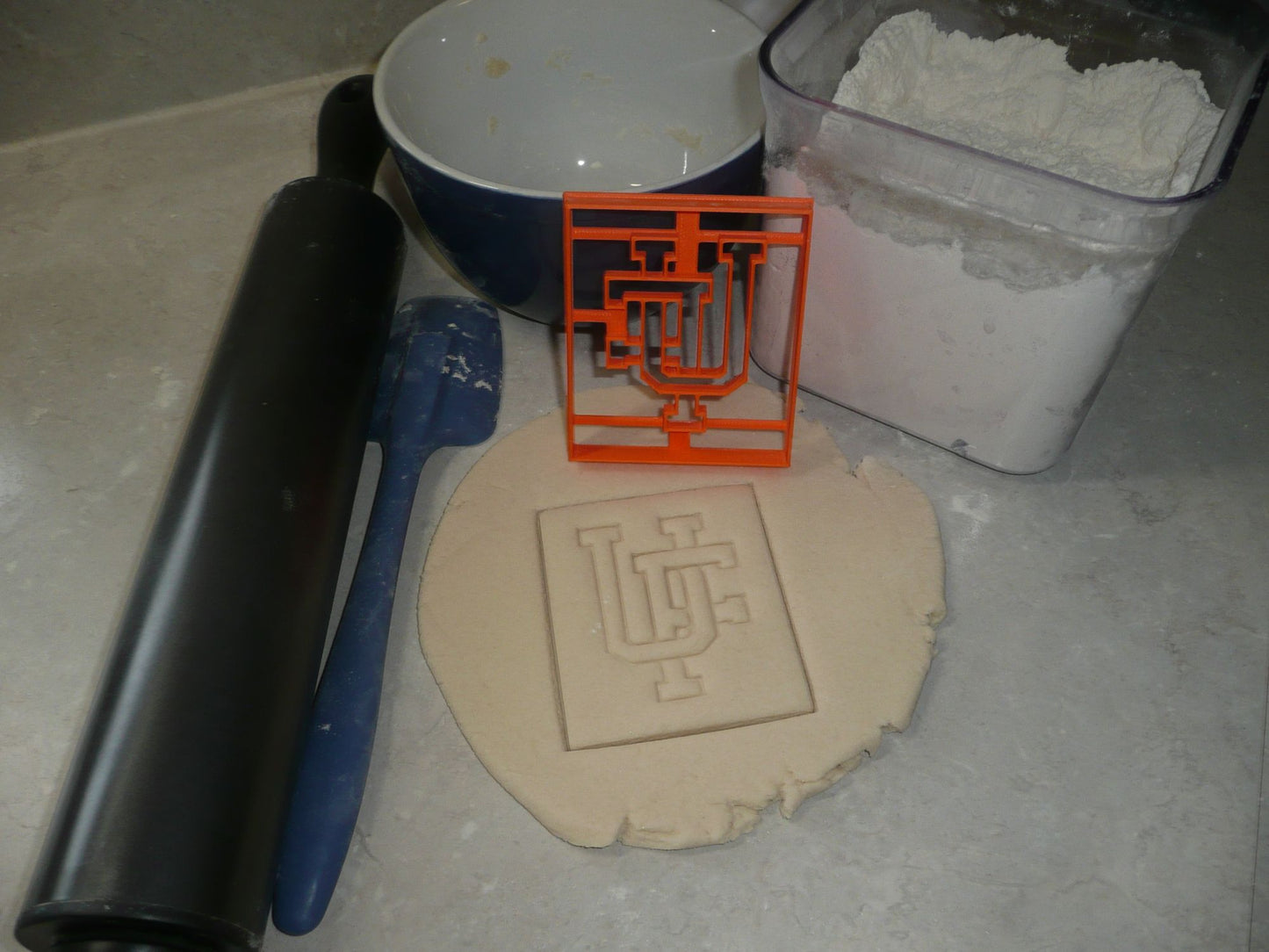 University of Florida Gators UF Letters Cookie Cutter USA PR4091