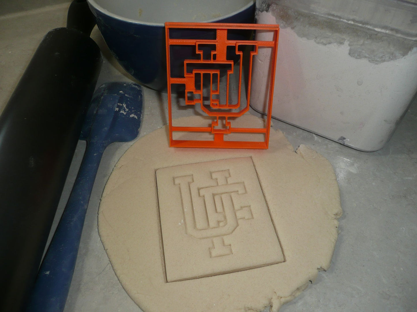University of Florida Gators UF Letters Cookie Cutter USA PR4091